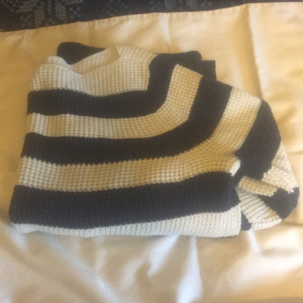 Gap Sweater